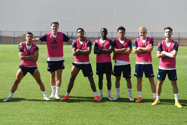 <p>Arsenal squad out in Dubai. </p>
