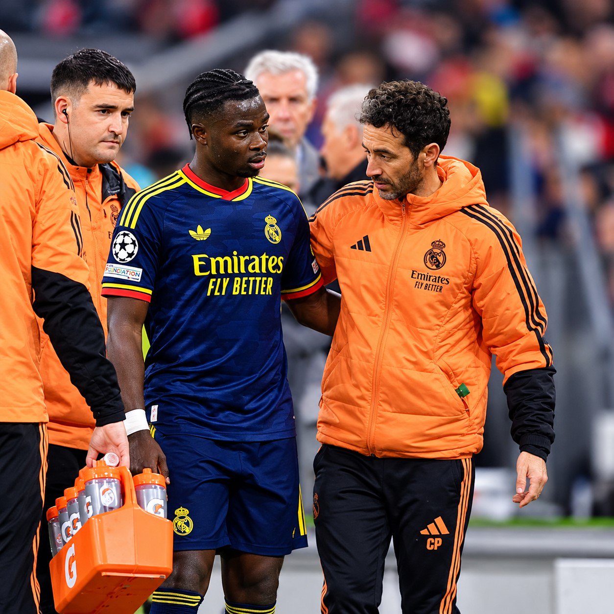 Arteta Concerned as Saka Suffers Injury in Arsenal’s Draw at Bayern