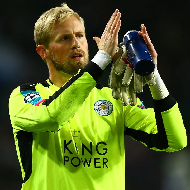 Ranking the top 10 goalkeepers with the most number of clean sheets