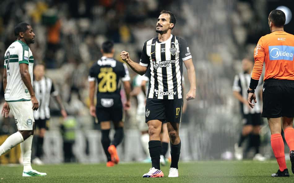 Igor Gomes, do Atlético Mineiro (Galo), em duelo contra o Coxa (Coritiba).