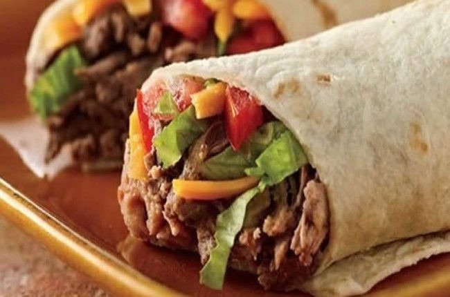 Customer shoots man dead over Shawarma in Lagos bar