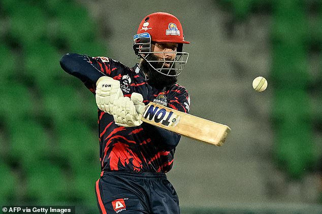 The flashpoint came after Moeen Ali was dismissed LBW in the final over, briefly putting Karachi Kings under pressure