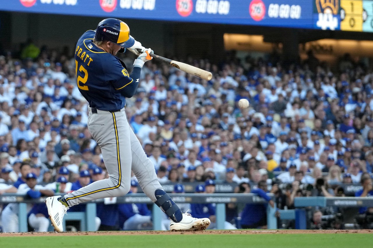 MLB: NLCS-Milwaukee Brewers at Los Angeles Dodgers