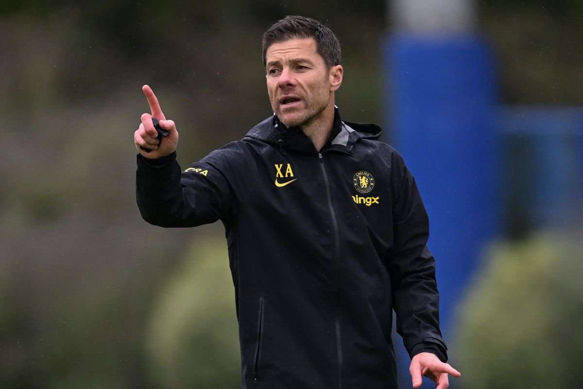 Manager Xabi Alonso of Chelsea during a training session at Chelsea Training Ground on October 23, 2026 in Cobham, United Kingdom