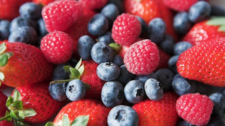 The 8 Healthiest Berries You Can Eat