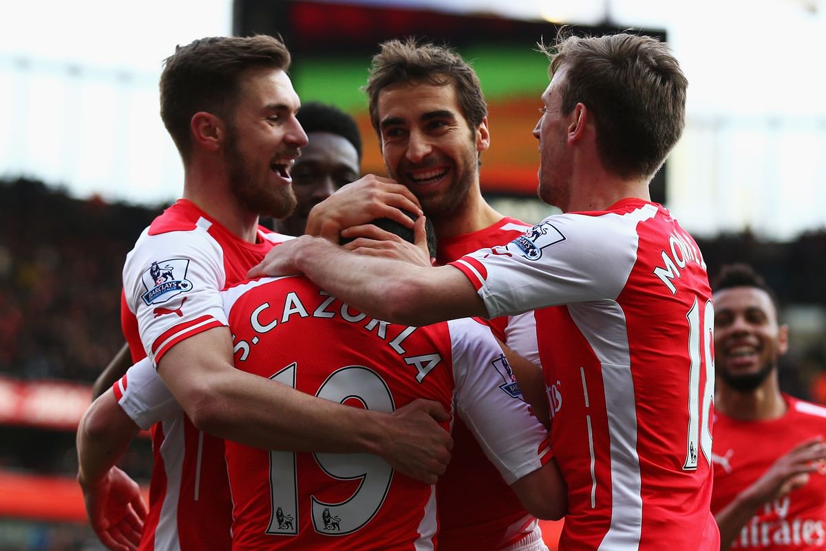 Mathieuy Flamini with Arsenal teammates