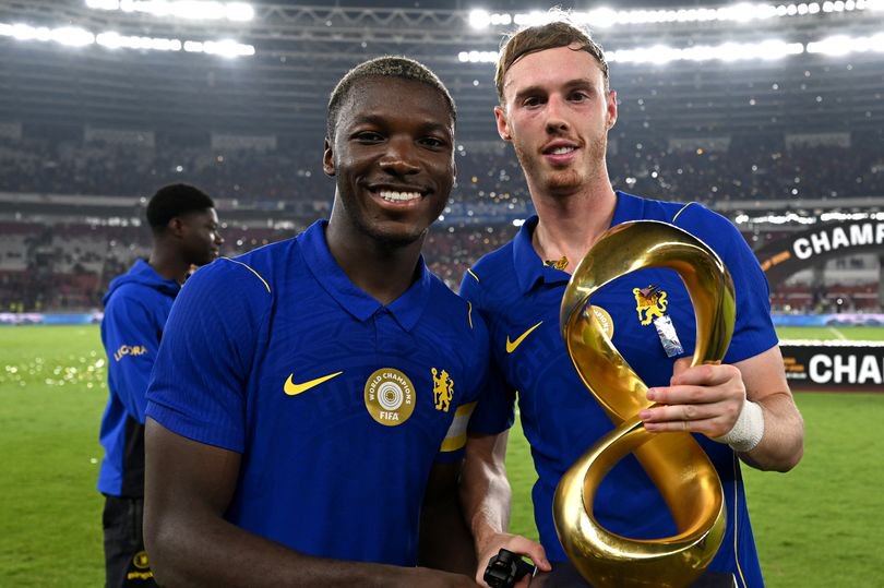 Moises Caicedo and Cole Palmer of Chelsea FC pose with the trophy after winning the Indonesia Super Cup 2026 during the pre-season friendly match between Chelsea FC and AC Milan at Gelora Bung Karno Stadium on August 08, 2026 in Jakarta, Indonesia