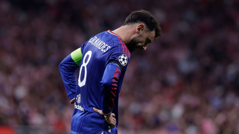 Manchester United's 4-1 defeat to Como tarnishes another mark on a historic record of setbacks. EFE/EPA/ADAM VAUGHAN