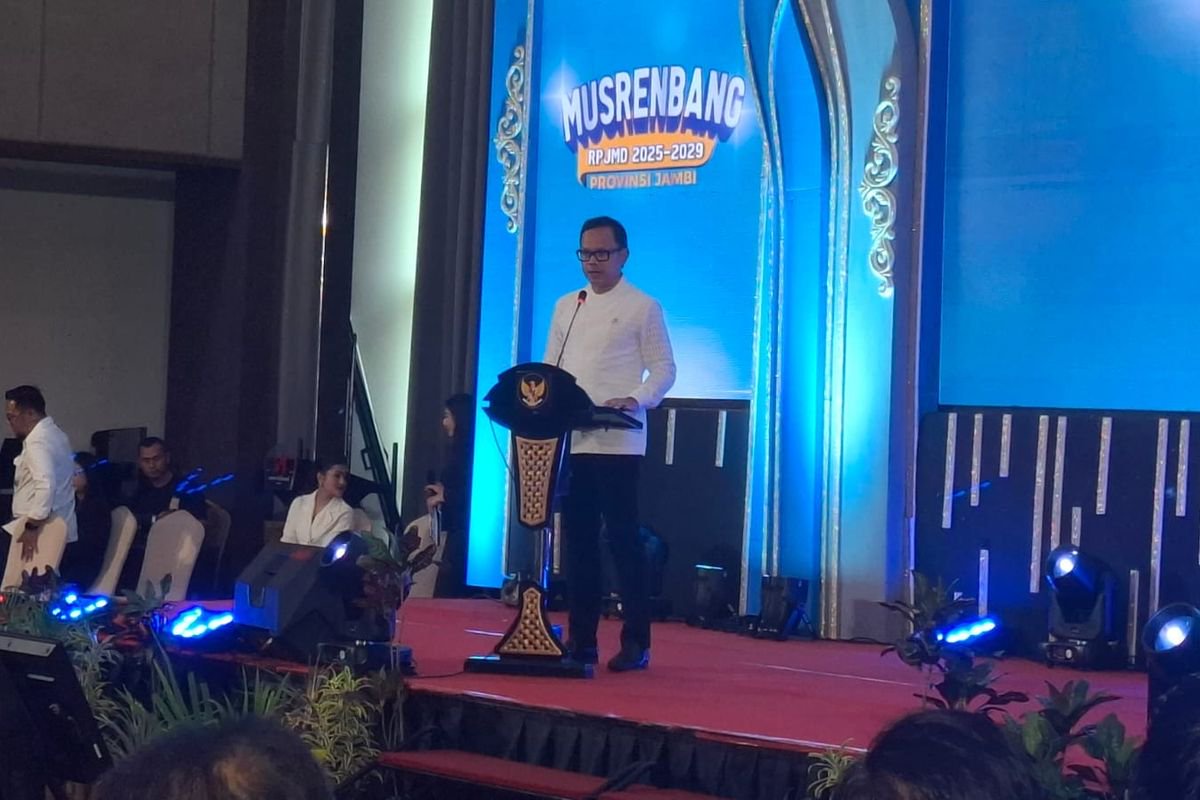 Wamendagri RI Bima Arya saat berada di kegiatan Musrenbang RPJMD Provinsi Jambi, Rabu (21/5/2025).