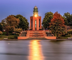 শিলাজিৎ প্রাকৃতিক যৌনক্ষমতা বর্ধক হিসেবে ব্যবহৃত হয়। তাই যৌনক্ষমতা বাড়ানোর উদ্দেশ্যে অনেকেই শিলাজিৎ খান।