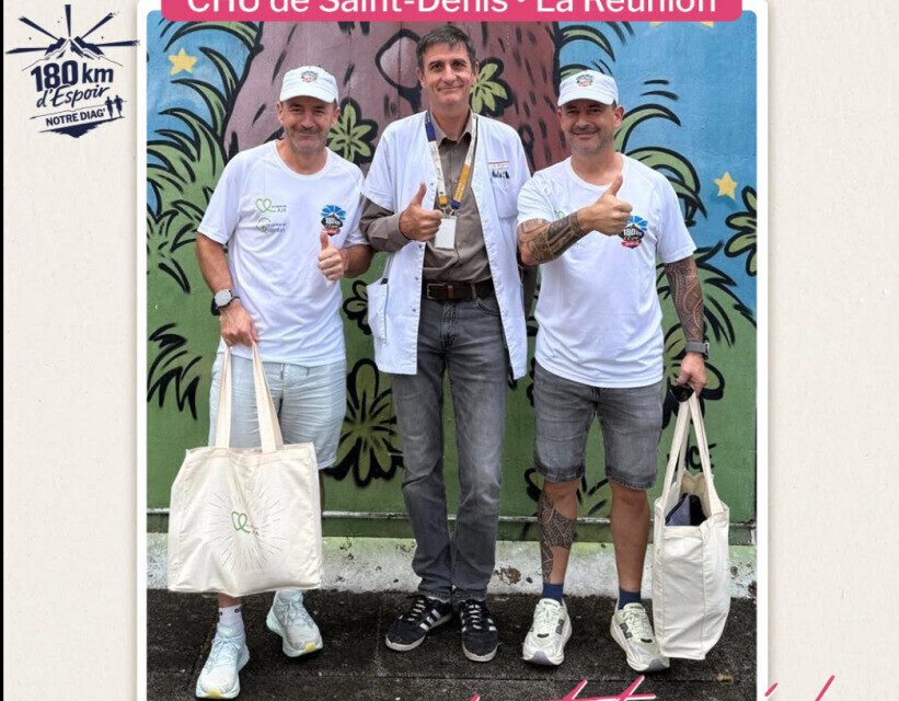 Remise de kits AJA au CHU de la Réunion par le Challandais Jean-Baptiste Lecomte et son frère Pierre.