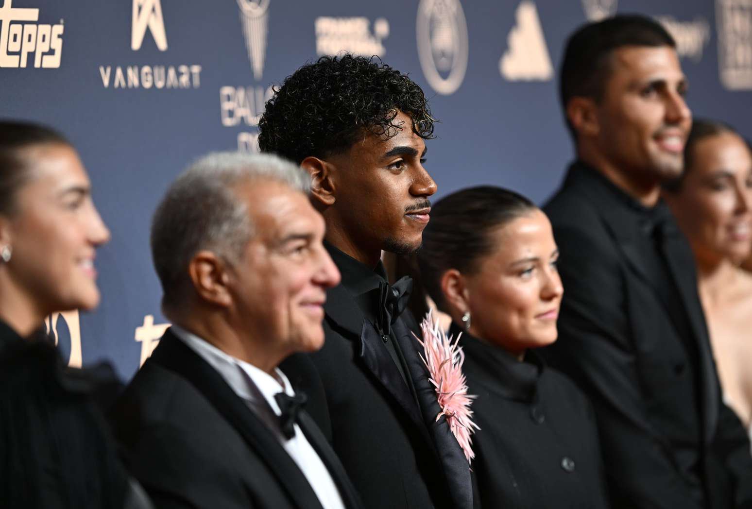 Yamal em cerimônia da Bola de Ouro. (Photo by Gareth Cattermole/Getty Images)
