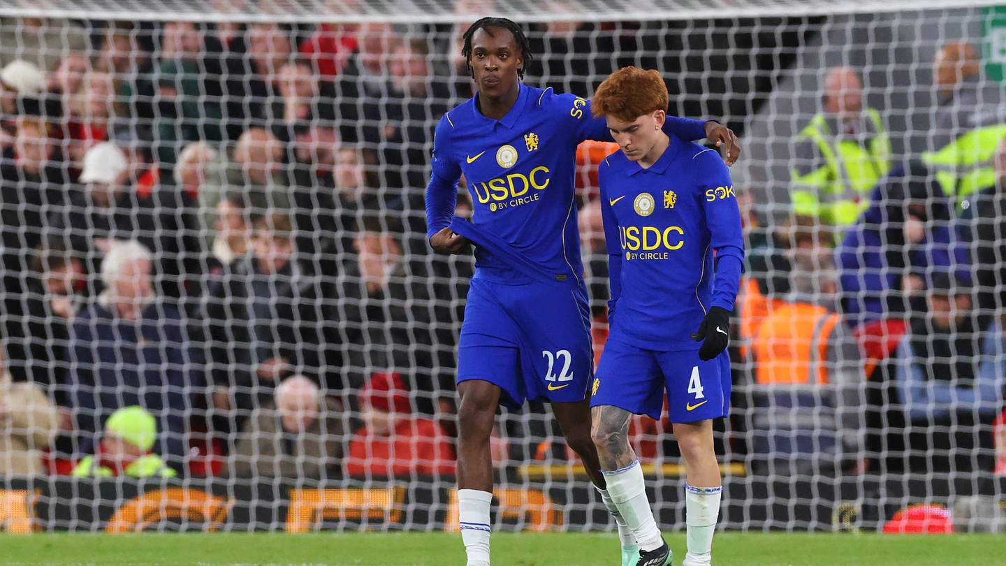 Chelsea star called out by Sky Sports commentator for 'very strange' moment against Liverpool