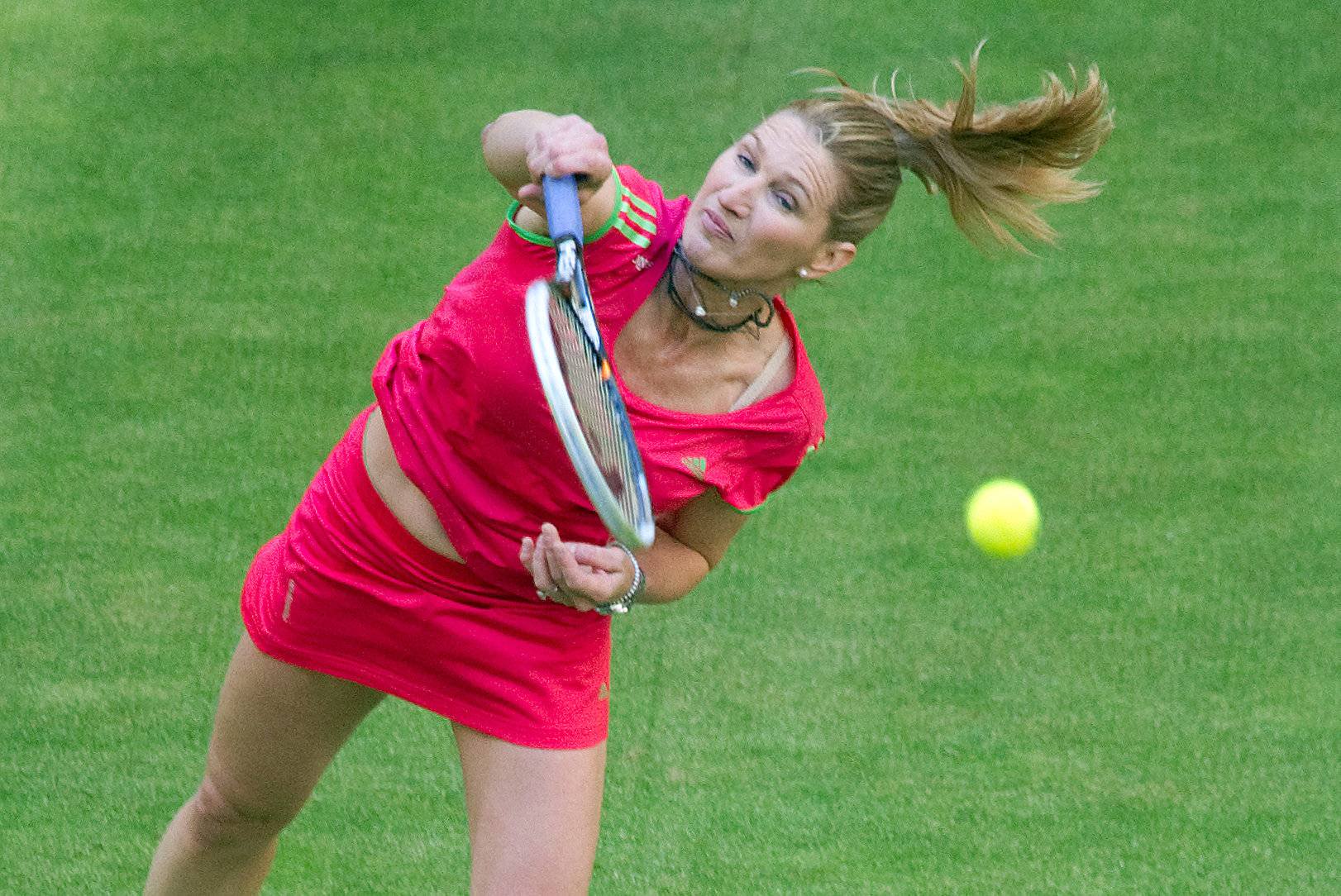 Steffi Graf, die Sportlerin Steffi Graf (geboren 1969 in Mannheim) war eine der...