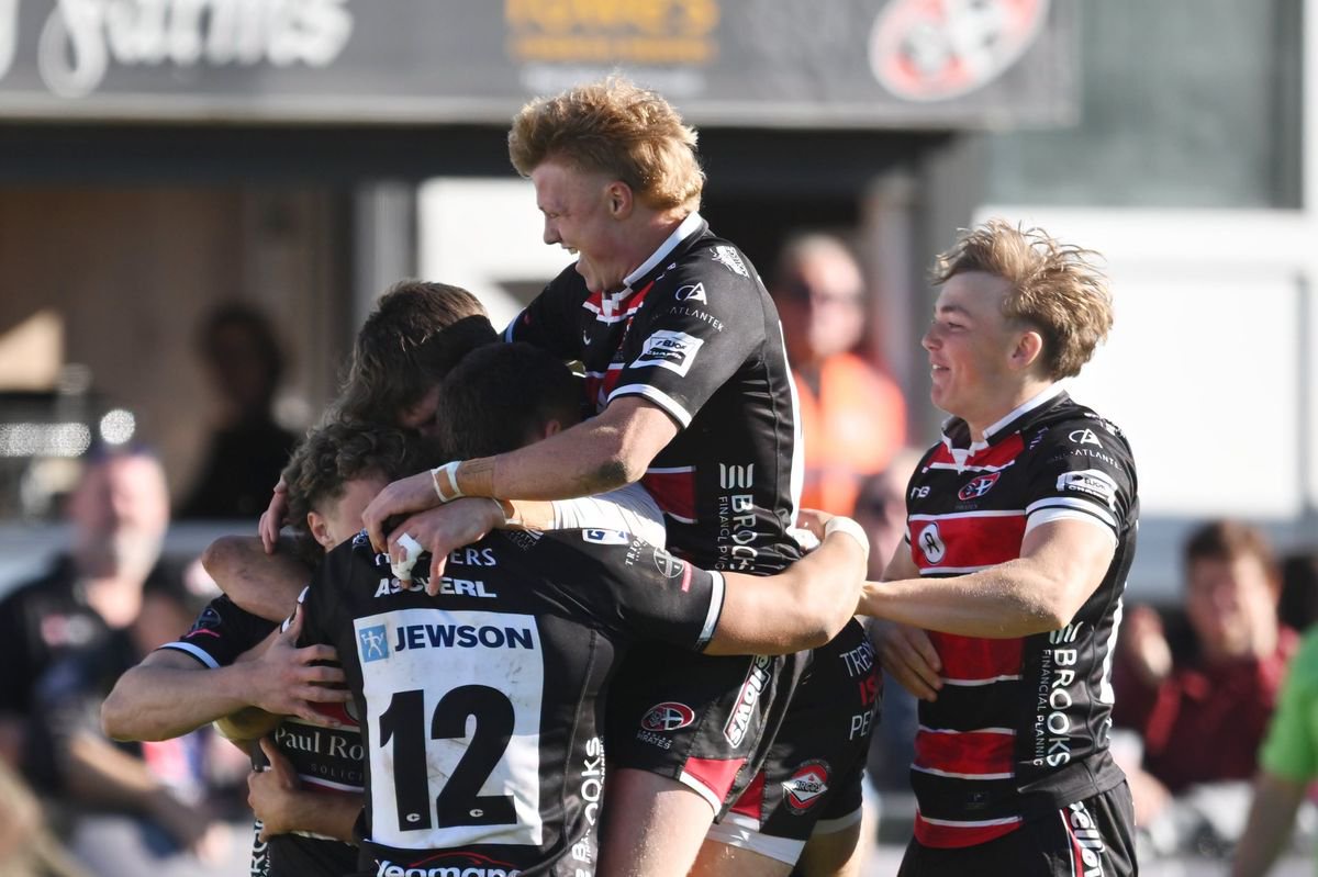Victory for the Cornish Pirates