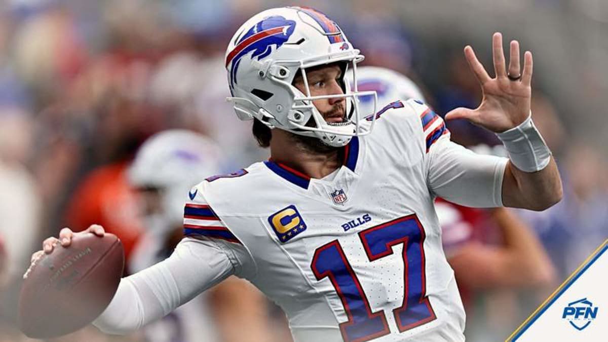 ‘Josh Allen Is a Psychopath,’ ‘One of the Best Plays of the Season’ — NFL World Reacts to Bills QB’s Unreal Touchdown Pass Against Raiders
