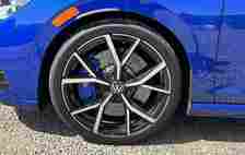 2024-Volkswagen-Golf-R-Wheel