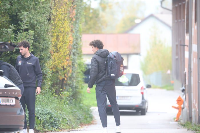Die Radbullen im – im Bild die Brüder Tim und Mick van Dijke – waren am Montag im Athlete ...