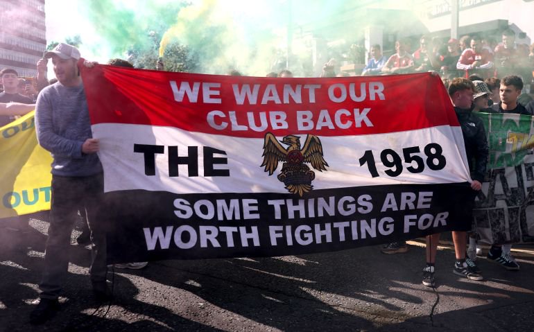 MANCHESTER, ENGLAND - SEPTEMBER 13: Fans of Manchester United participate in a protest outside the stadium before the Premier League 2026/27 match between Manchester United and Manchester City at Old Trafford on September 13, 2026 in Manchester, England. (Photo by Carl Recine/Getty Images)