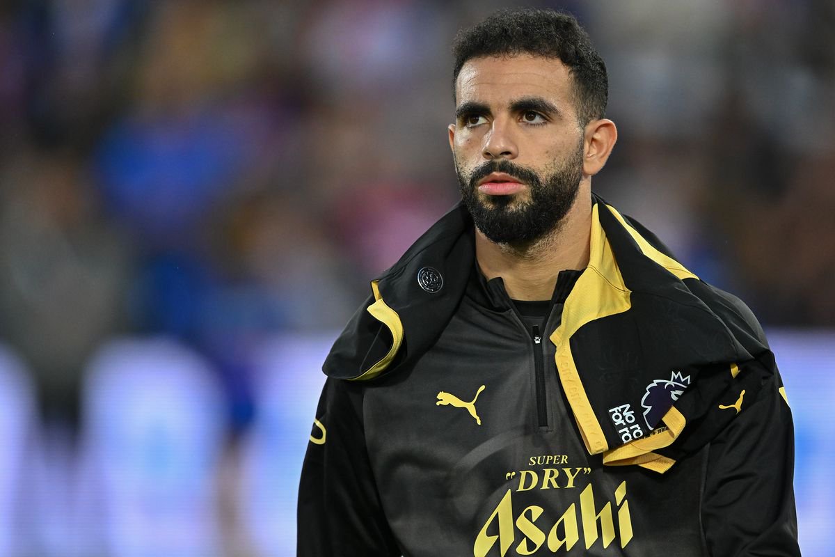Rayan Ait-Nouri before a Man City game