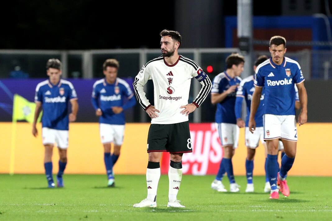 Como 1907 v Manchester United - UEFA Champions League 2026/27 League Phase MD3