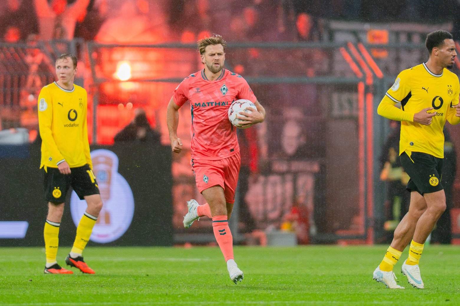 Niclas Füllkrug trifft doppelt beim BVB