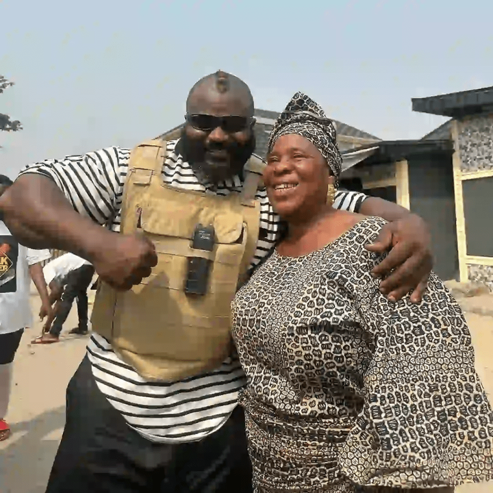 "Meet The Mother Of Kizz Daniel Former Bouncer Atobiloye Kelvin Who Is A Popular Actress, His Childrens And Wife Who Is Also An Actress.