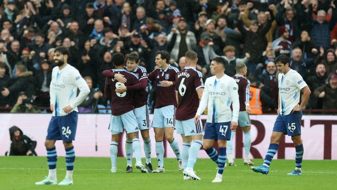 Aston Villa defeats Manchester City as Arsenal draws level