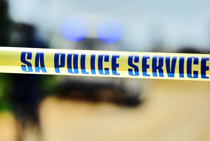 Mpumalanga police have launched a manhunt for the perpetrators who shot at a woman and her two children in an attempted hijacking near the <a class=