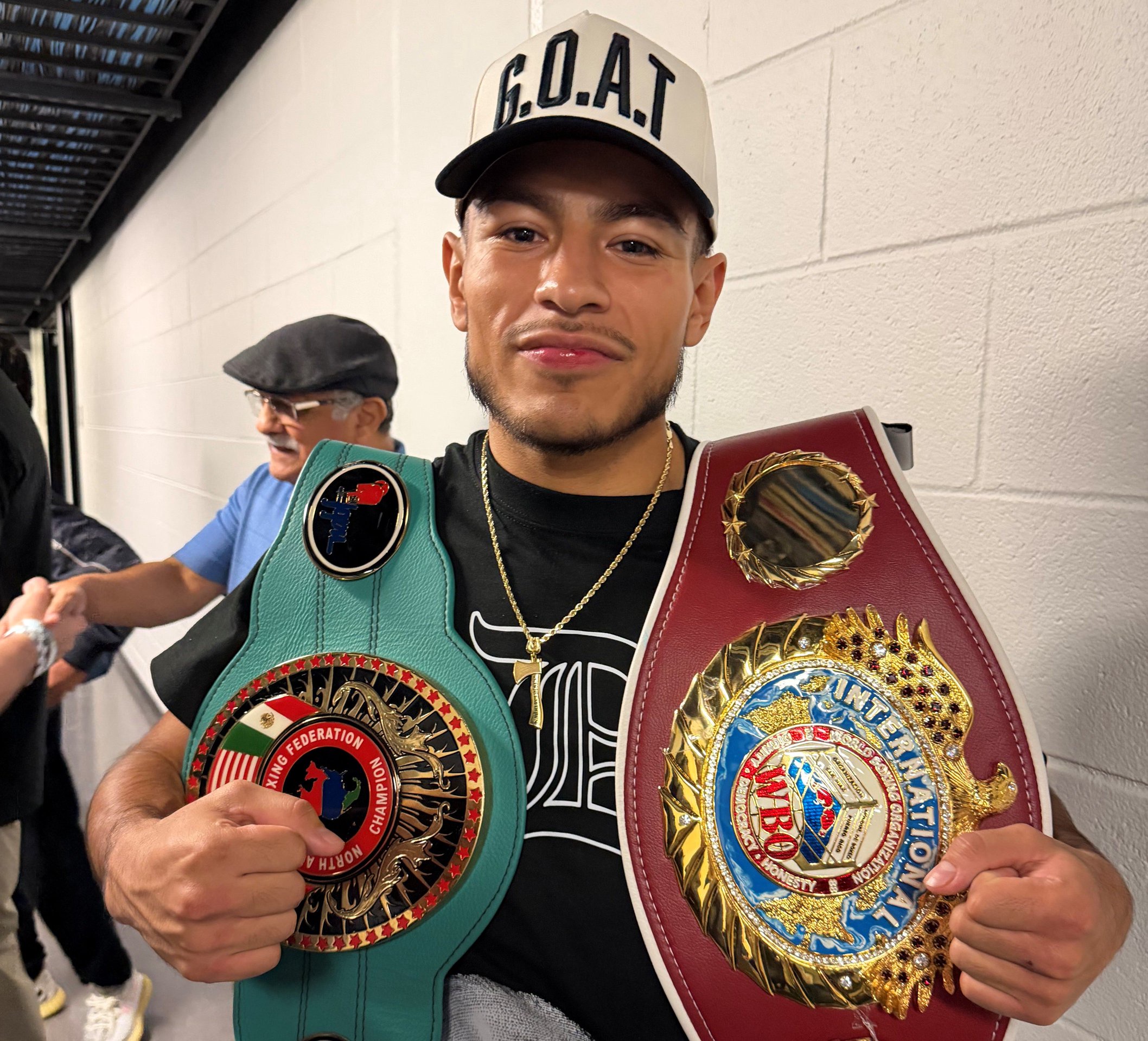 Alberto Gonzalez knocked Edward Vazquez in the second round on Oct. 24 at the Frost Bank Center in San Antonio, Texas.