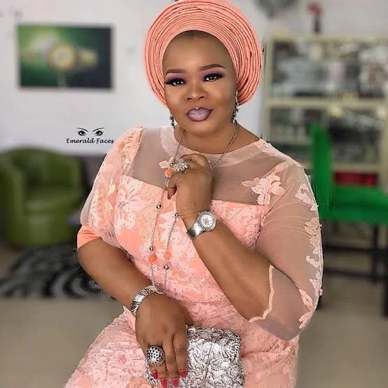 Adorable Family! See lovely photos of Bimbo Oshin, her husband and children