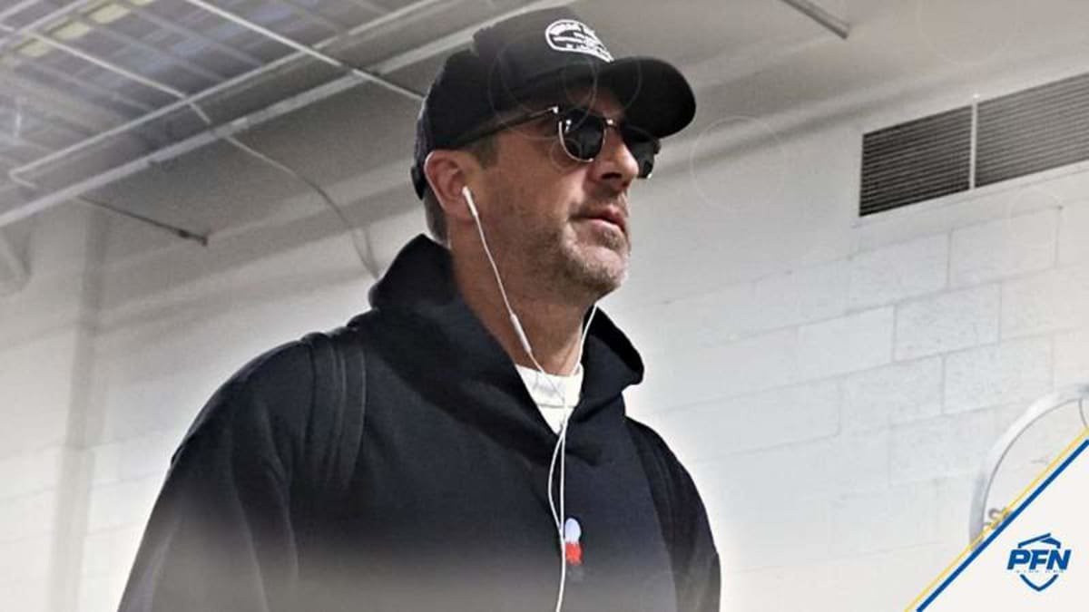 ‘Fascinating Human Being,’ ‘I Can’t Figure This Guy Out’ — NFL Fans React as Aaron Rodgers Calls For Better Pay For U.S. Women’s Flag Football Team