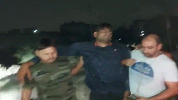 'अल्लाह का नेक बंदा, योगी जी से माफी मांग रहा है...' 