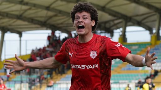 © Pendikspor - Yardımcı im Trikot des türkischen Klubs Pendikspor