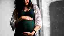 Widowed woman who is pregnant, survival 
