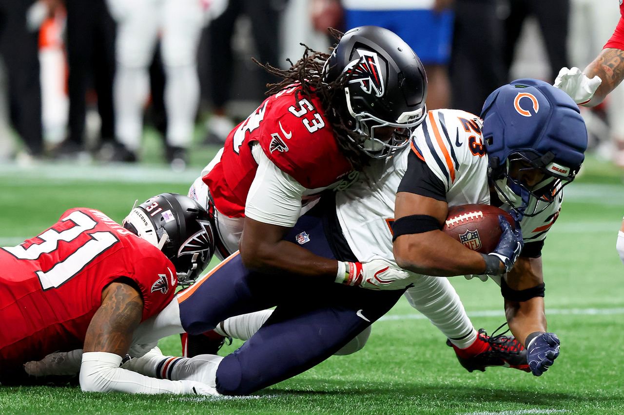 Kendal Daniels makes a tackle during the Falcons-Bears game on Sunday, Oct. 18, 2026.Credit: David J. Griffin/Icon Sportswire via Getty