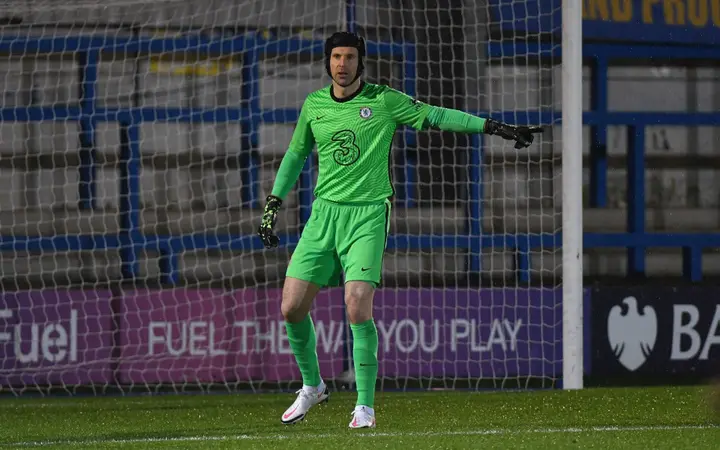 Cech was back in between the sticks for Chelsea on Monday night