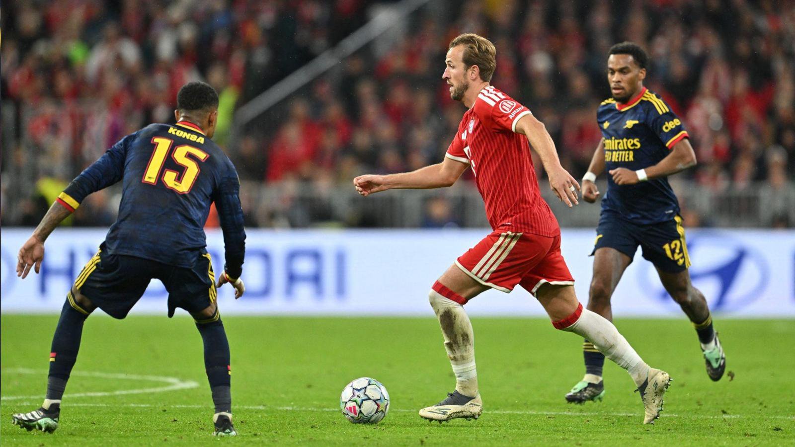 Die Rolle von Harry Kane und eine launige TV-Analyse von Bundestrainer Jürgen Klopp bei DAZN haben eine hitzige Taktik-Debatte entfacht.