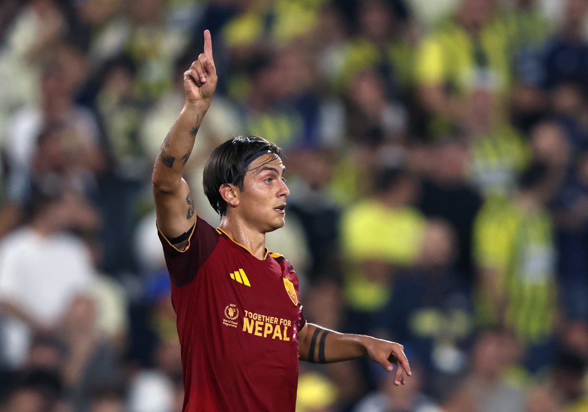 Roma Medical Team Urges Dybala To Ease Recovery Process