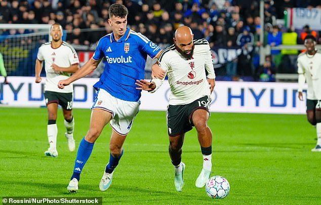 Chelsea are continuing to keep tabs on 21-year-old Como defender Jacobo Ramon (left), but face competition from various rivals
