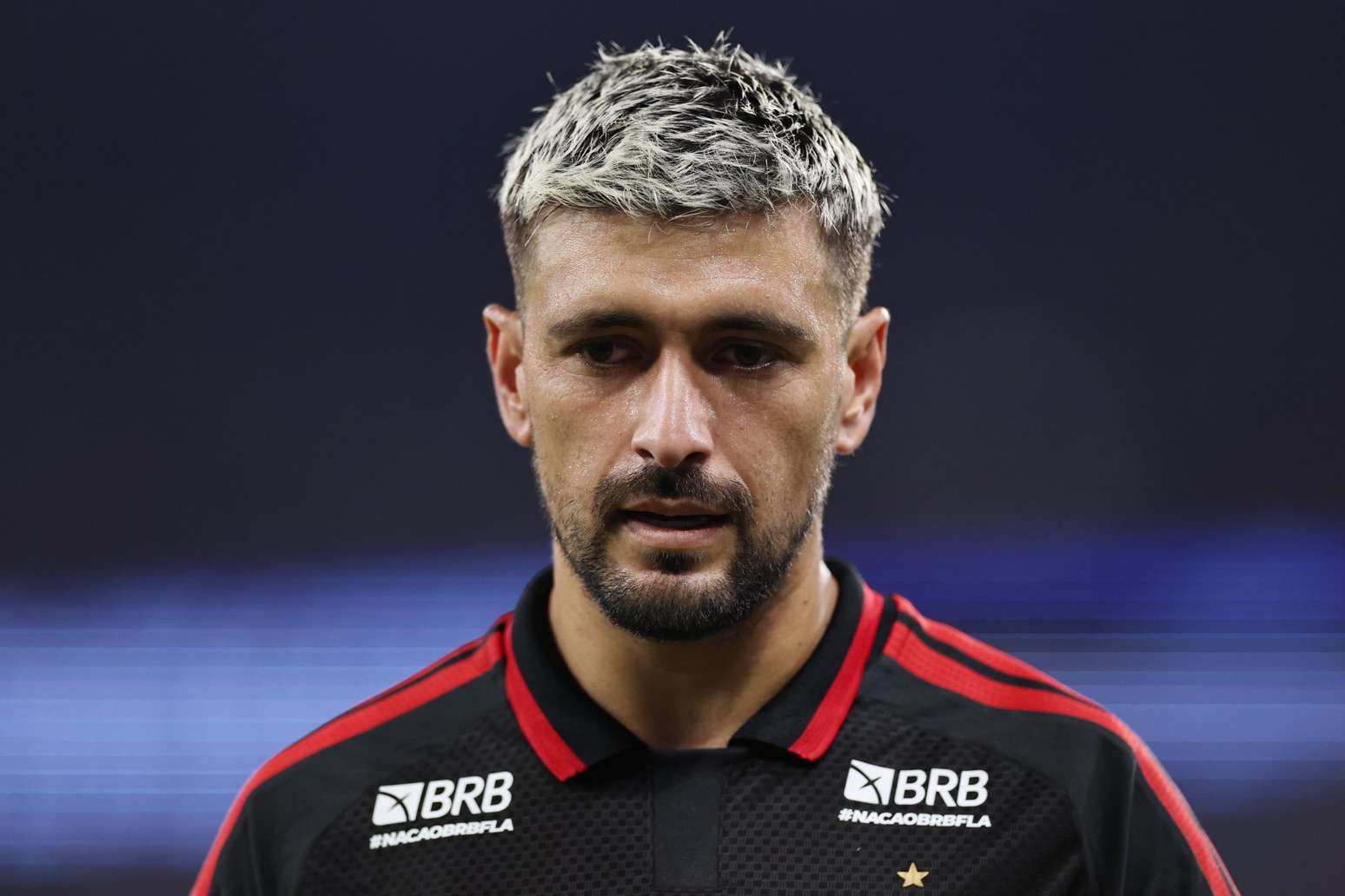 Giorgian De Arrascaeta, do Flamengo, durante partida contra o Red Bull Bragantino pelo Campeonato Brasileiro - (Buda Mendes/Getty Images)