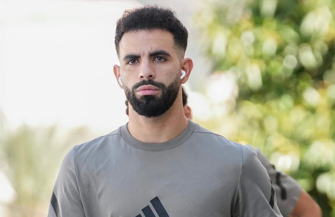 Rayan Aït-Nouri faces month without playing at Manchester City