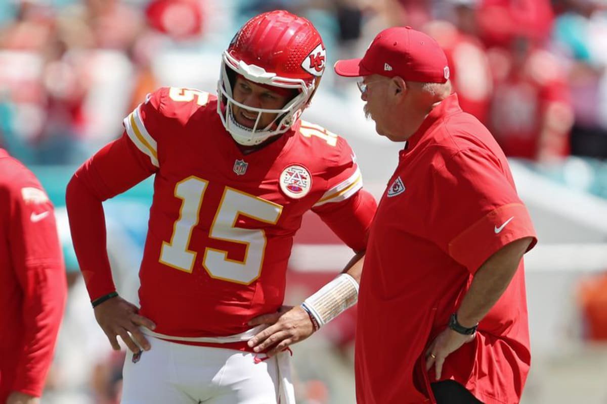 Patrick Mahomes and Andy Reid told offensive tackle Josh Simmons to leave a team meeting
