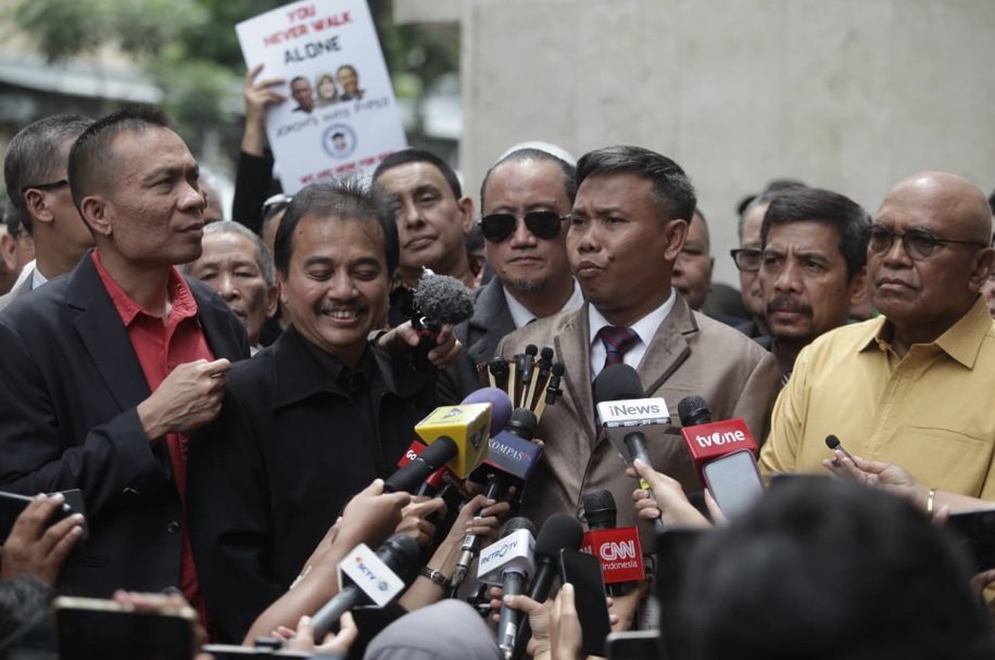Kasus Fitnah Ijazah Palsu Jokowi, Roy Suryo Cs Keluarkan ‘Kartu Truf’ Ajukan Ahli dan Saksi Meringankan