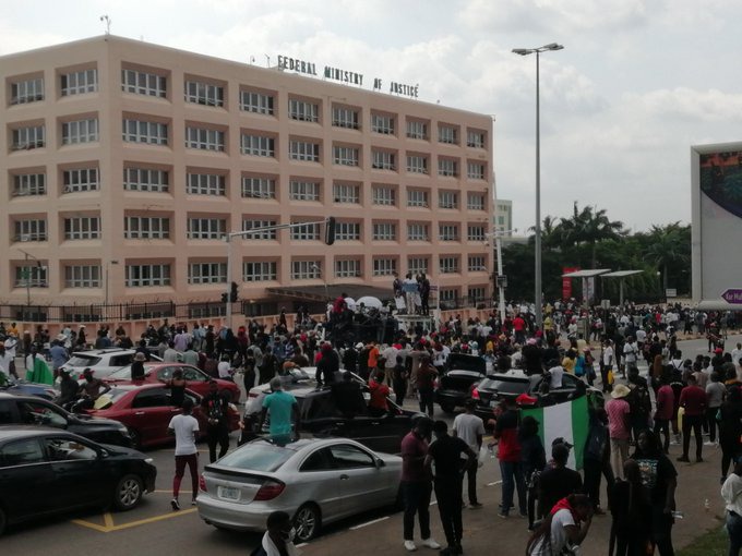 Police, Army Clash With #EndSARS Memorial Protesters In Abuja - The New  Diplomat
