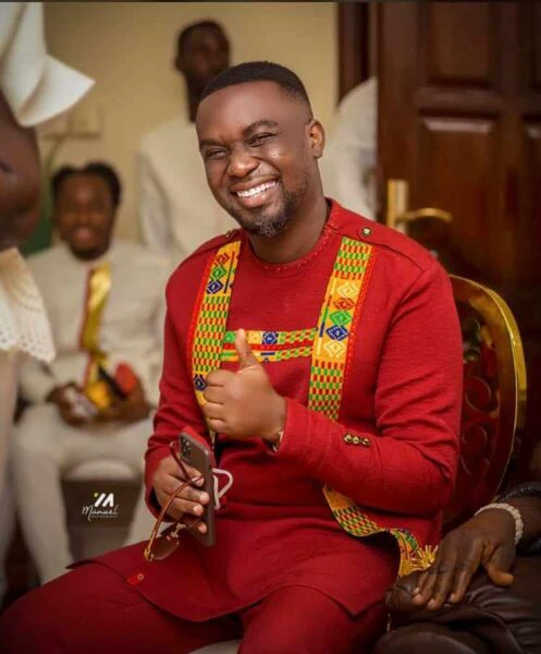 check out more photos from Joe Mettle and Dzisa's Traditional wedding