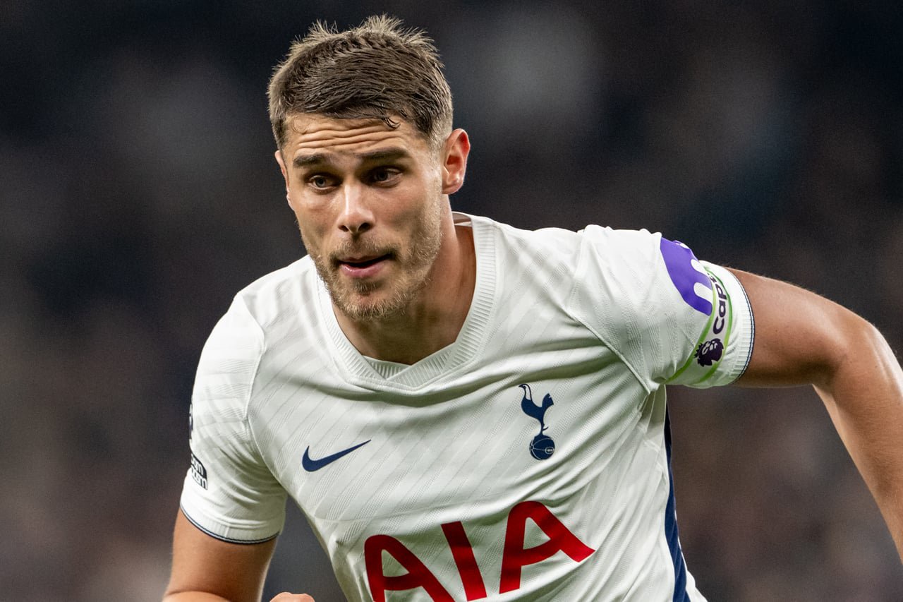 Micky van de Ven Tottenham
