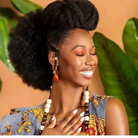 Beautiful ways you can wrap natural hair to look stunning (photos)