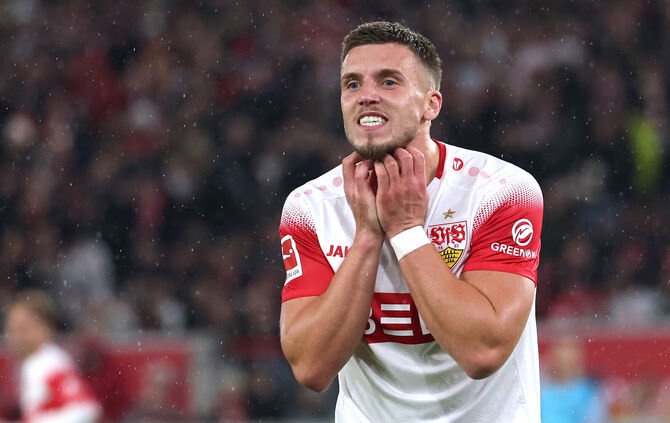 Sein Doppelpack reichte gegen Borussia Mönchengladbach nicht zum Sieg: VfB-Stürmer Ermedin Demirovic.