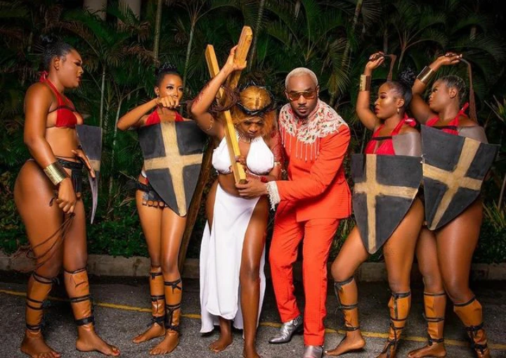 Instagram - Watch Video of Popular Lagos Socialite, Pretty Mike As He Stuns Fans With His Biblical Theme At Comedian FunnyBone's Event Cca9e2ec37de42d4b2e774e6451674d7?quality=uhq&format=webp&resize=720
